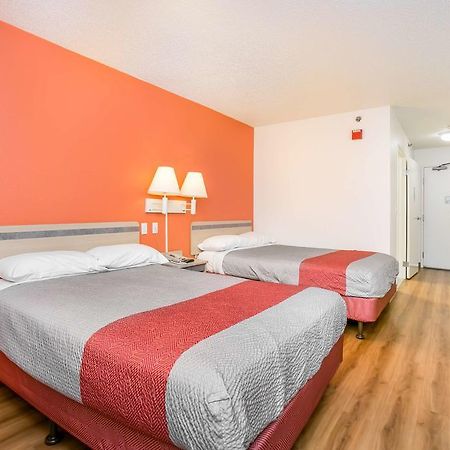 Motel 6 Minneapolis Airport - Mall Of America מראה חיצוני תמונה