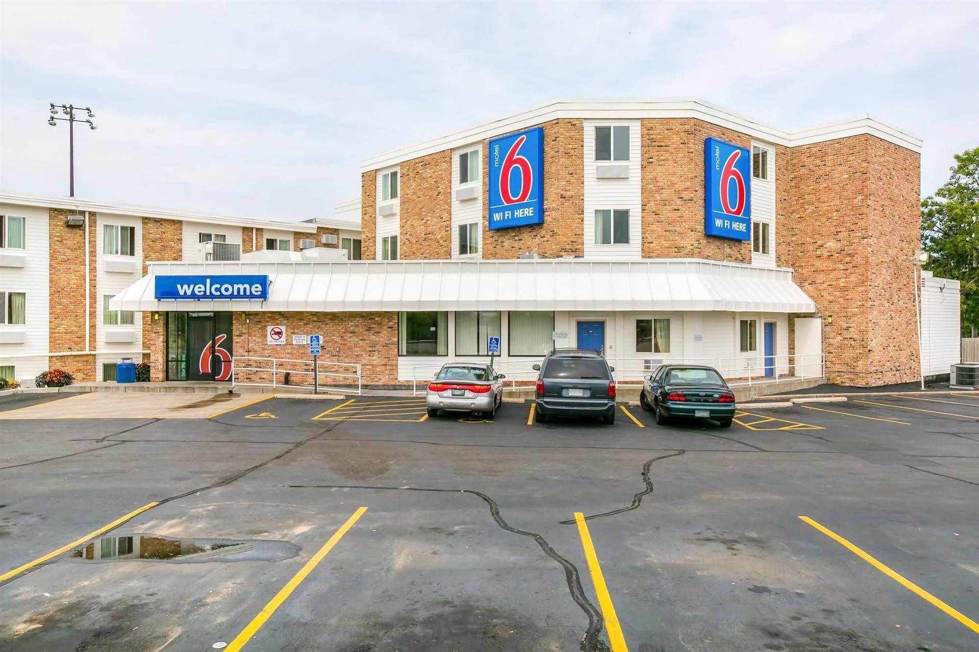 Motel 6 Minneapolis Airport - Mall Of America מראה חיצוני תמונה