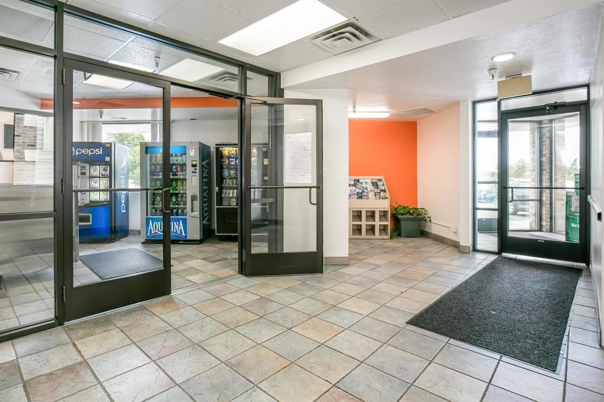 Motel 6 Minneapolis Airport - Mall Of America מראה חיצוני תמונה