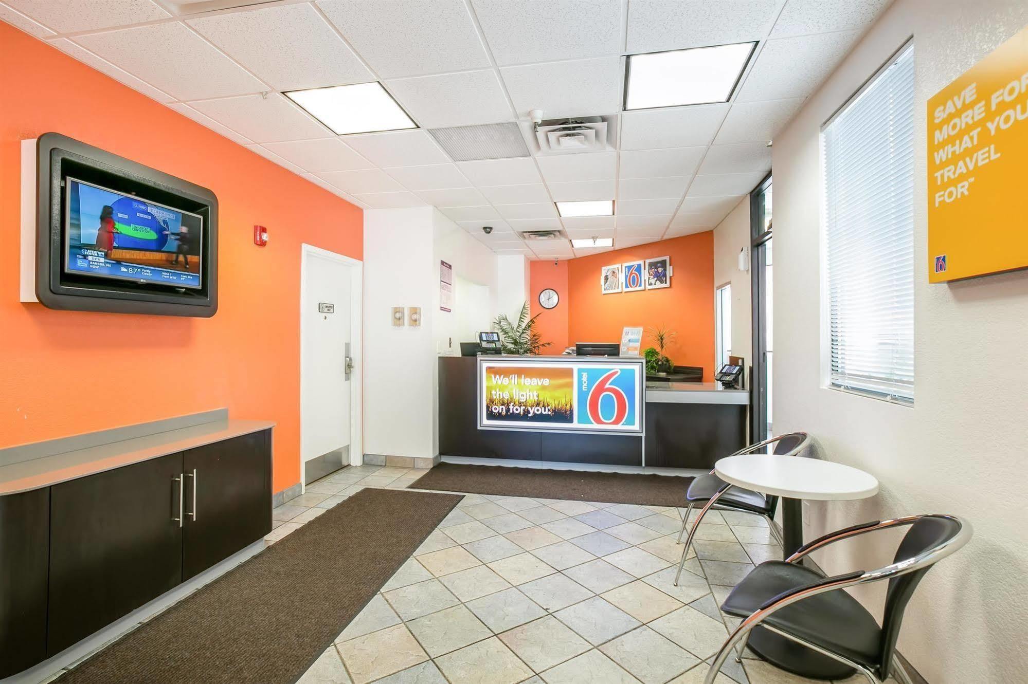 Motel 6 Minneapolis Airport - Mall Of America מראה חיצוני תמונה