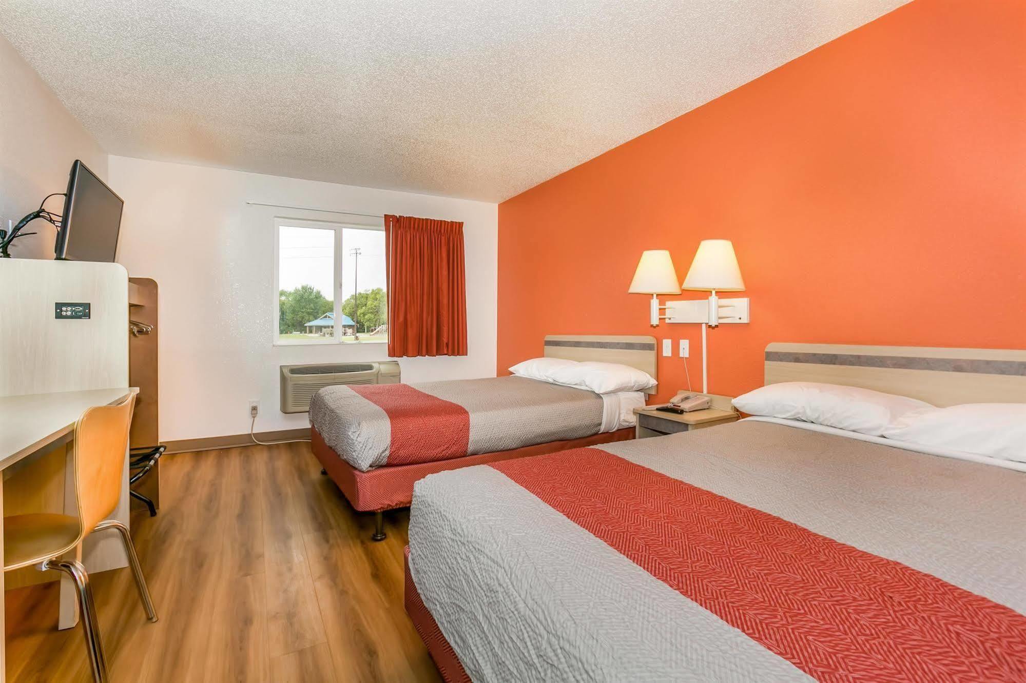 Motel 6 Minneapolis Airport - Mall Of America מראה חיצוני תמונה